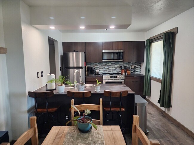 Foto del edificio - 2 Bedroom 1 Bathroom Single Family Home in...