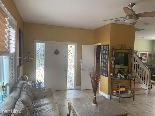 Building Photo - 3 br, 2 bath House - 3945 Hyde Park Cir # ...