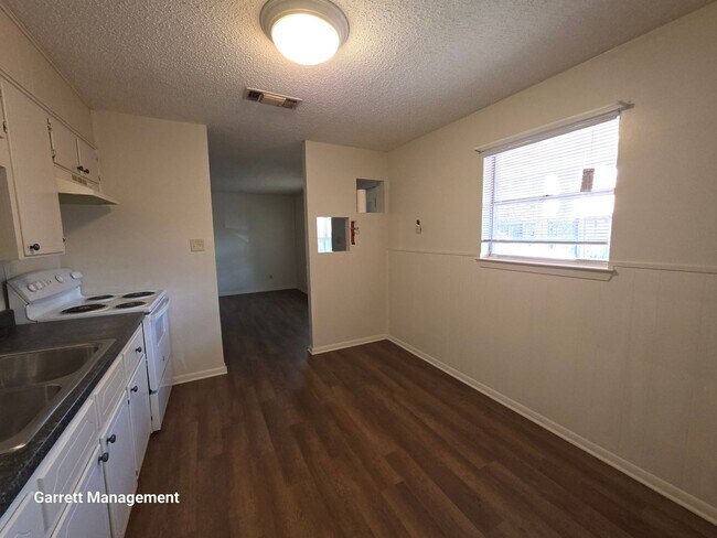 Foto del edificio - N Ridge 4-Plex