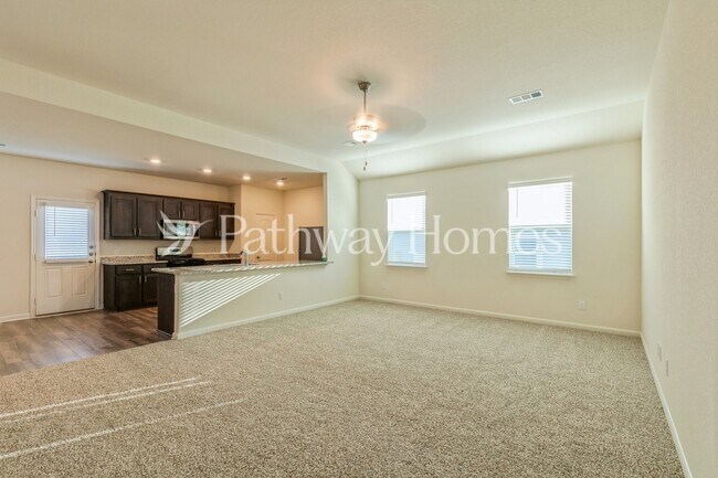 Foto del edificio - 10805 Copper Hills Ln