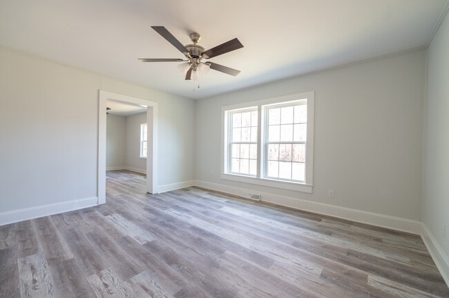 Foto del edificio - 1437 Briarcliff Dr