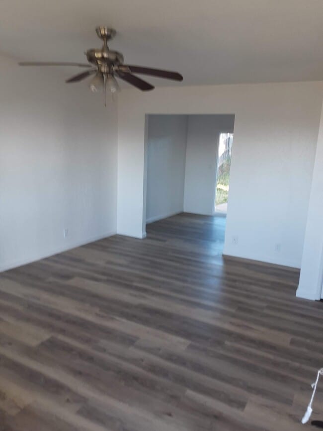 Building Photo - 750 Crosby Ln