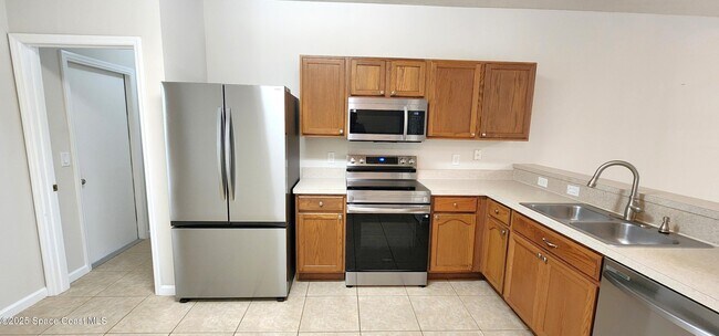 Foto del edificio - 3837 Mt Carmel Ln