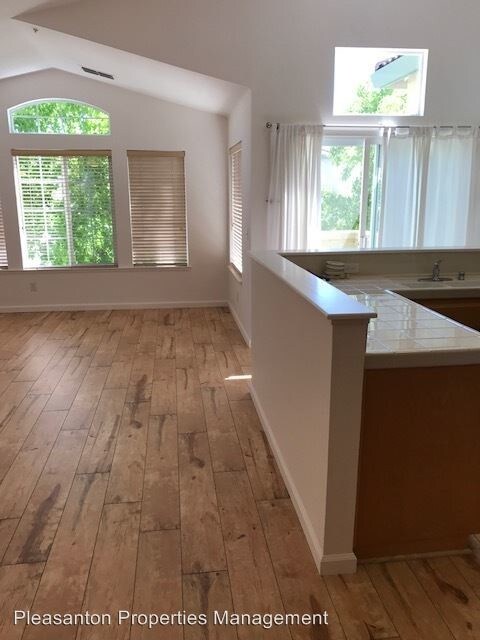 Building Photo - 2 br, 2 bath House - 4002 San Giorgio Ct