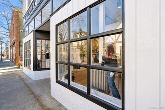 Building Photo - 253 Sea Cliff Ave