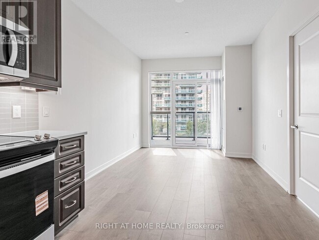 Building Photo - 38 Annie Craig Dr