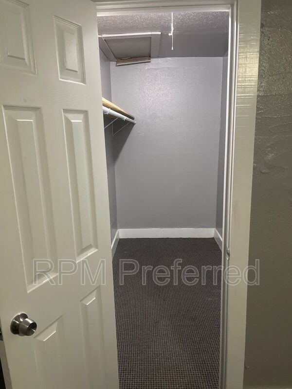 Building Photo - 3802 Dabney