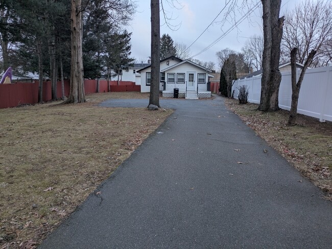 Foto del edificio - 383 W Clinton St