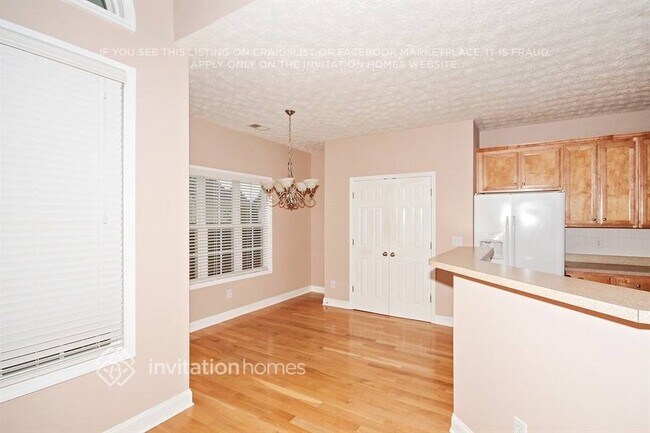 Foto del edificio - 341 Whitney Ln