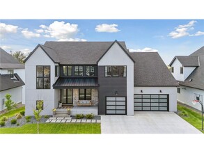 Building Photo - 6297 Yuma Ln N