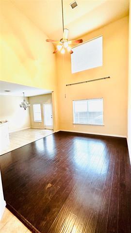Foto del edificio - 8734 San Bernard St