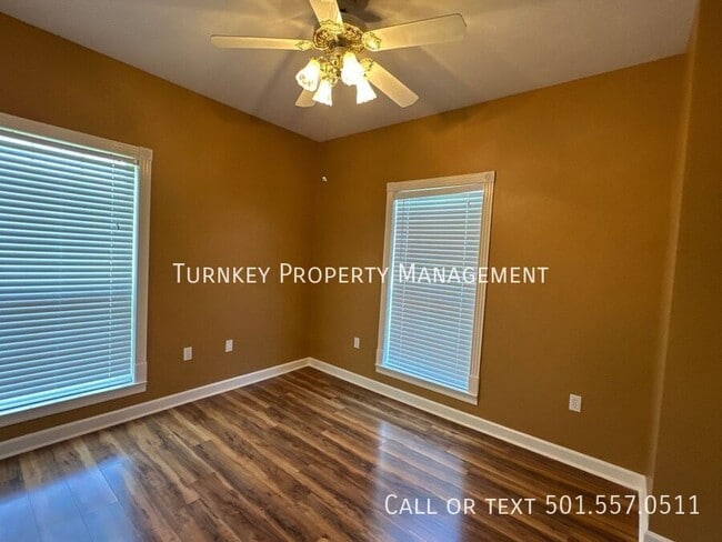 Building Photo - 18 Kimberly Pl