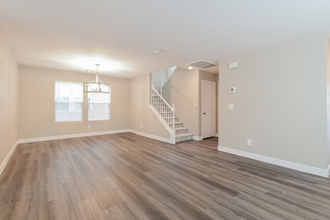 Building Photo - 209 Lantana Breeze Dr