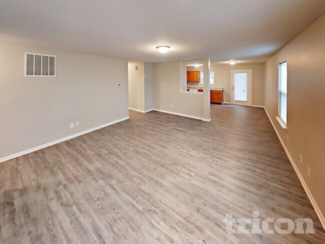 Building Photo - 1826 Blue Pine Ln