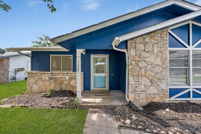 Foto del edificio - 7422 Stonehouse Dr