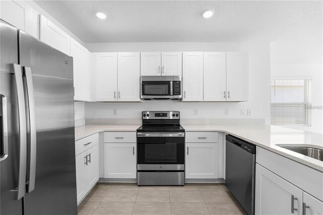 Building Photo - 4560 Ranunculus St