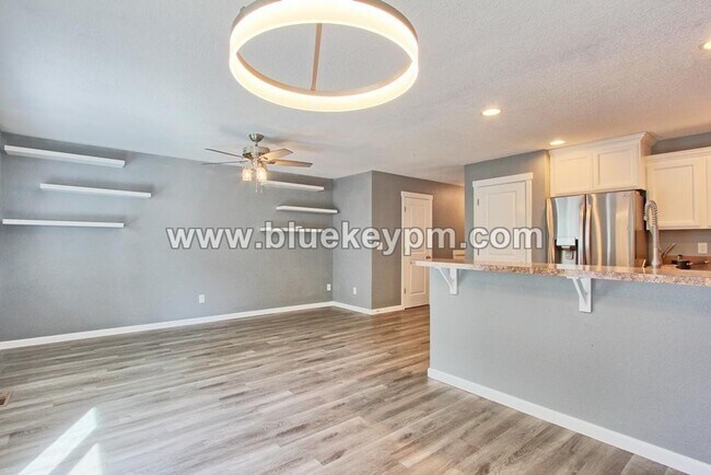 Building Photo - 9517 NE 73rd St