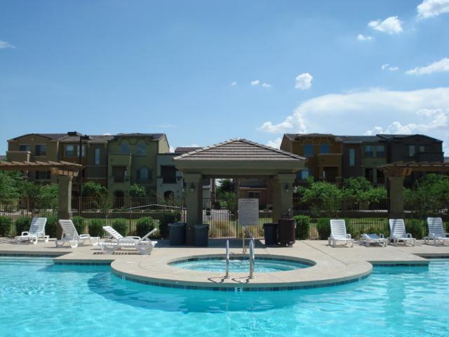 Foto del edificio - COMING SOON.....ACROSS FROM CUBS SPRING TRAINING!