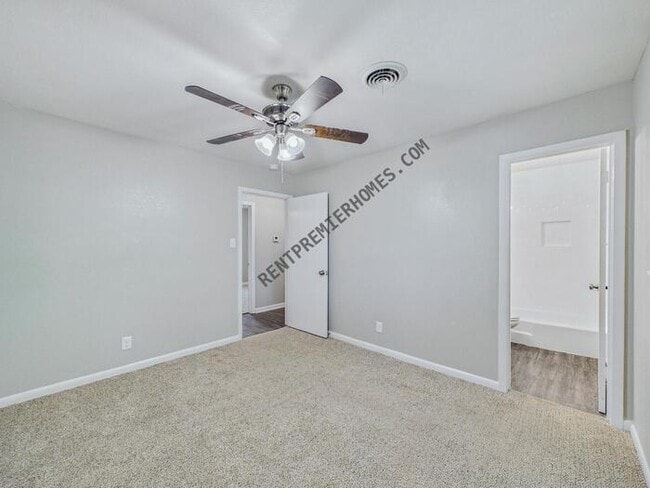 Building Photo - 29 Rosewood Dr