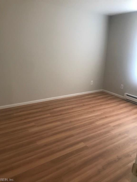 Foto del edificio - 846 Little Bay Ave
