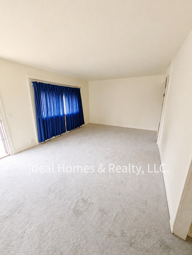 Foto del edificio - 3061 Raywood St