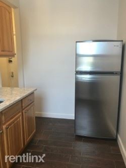 Building Photo - 1 br, 1 bath  - 325 76th St