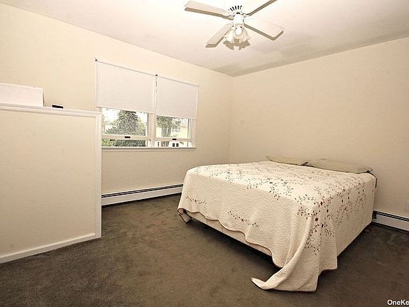 Foto del edificio - 315 Paumanake Ave