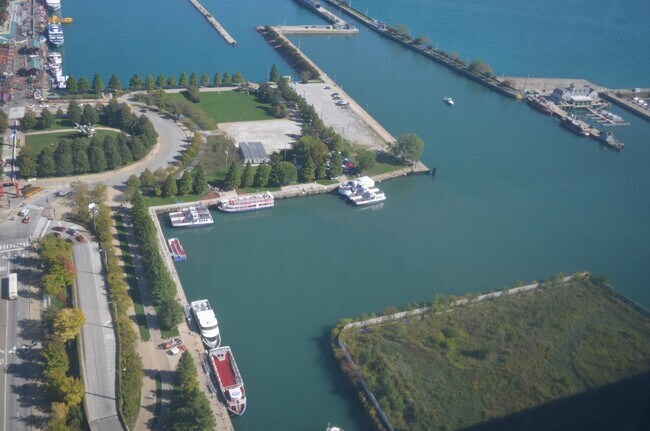 Building Photo - 474 N Lake Shore Dr
