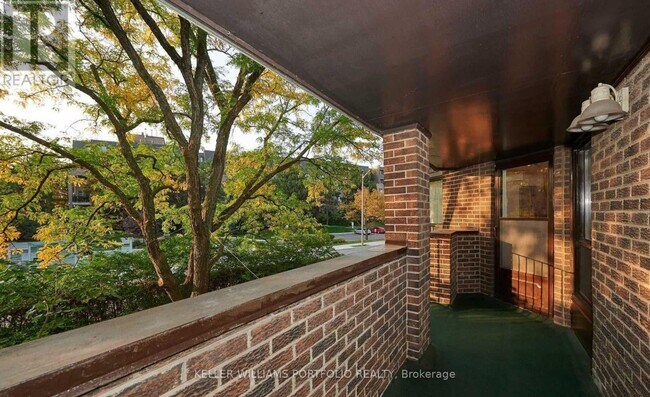 Photo du bâtiment - 10 Lofty Hill Way