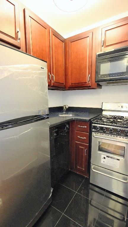 Building Photo - 173 West 85th Street