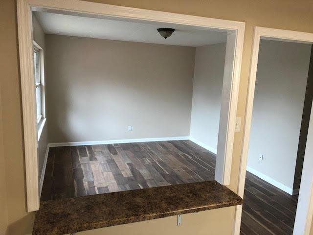 Building Photo - 3216 Mayfield- Unit 3