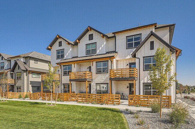 Foto del edificio - 2502 Colt Wy