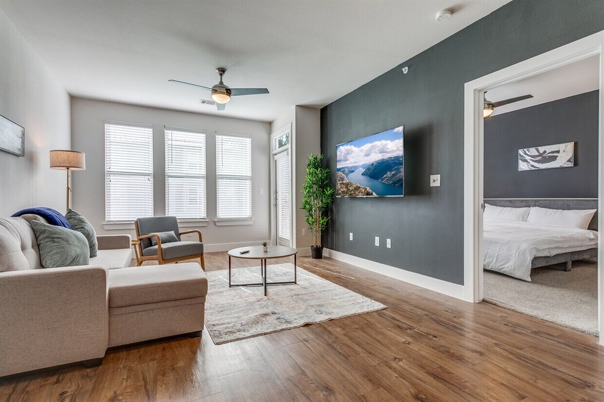 Foto principal - 841 E Guenther St