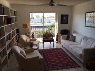 Living room - 1428 Euclid Ave