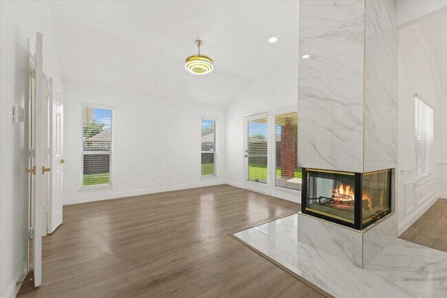 Foto del edificio - 322 Hillcroft Dr