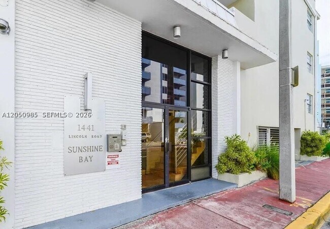 Foto del edificio - 1441 Lincoln Terrace