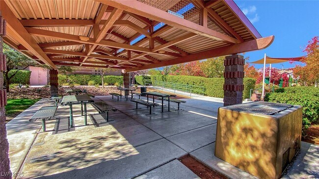 Foto del edificio - 11518 Belmont Lake Dr
