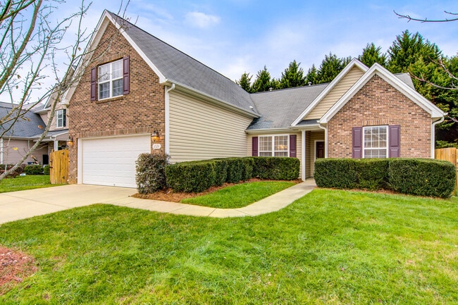 Building Photo - 6524 Overland Park Dr