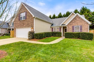 Building Photo - 6524 Overland Park Dr