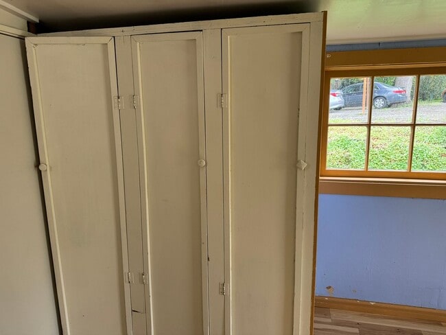 Building Photo - 1 bedroom 1 bath house