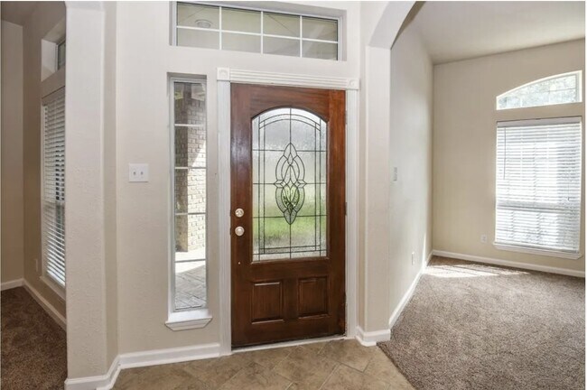 Foto del edificio - 3848 Armand Dr