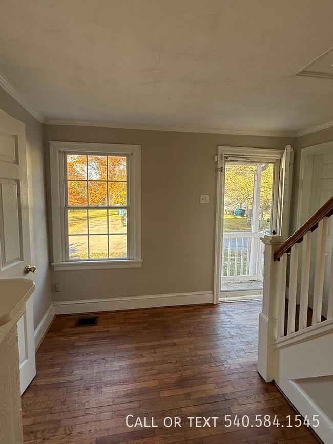 Foto del edificio - 1019 Ray Rd SE