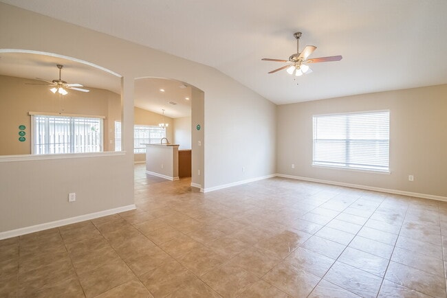 Foto del edificio - 2109 S Cranbrook Ave