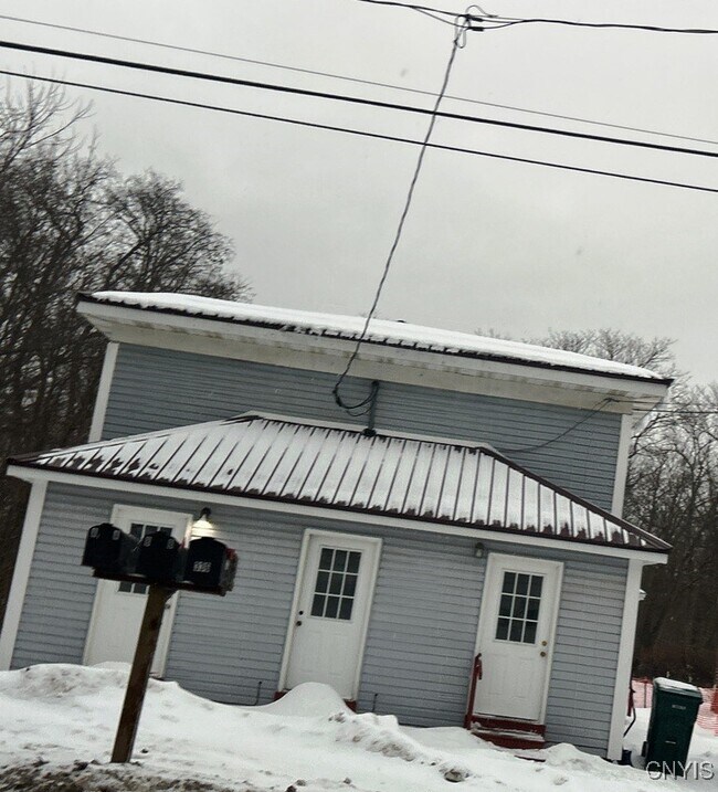 Foto del edificio - 335 Church St