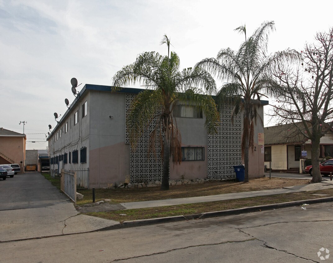 Building Photo - 6732 Brynhurst Ave