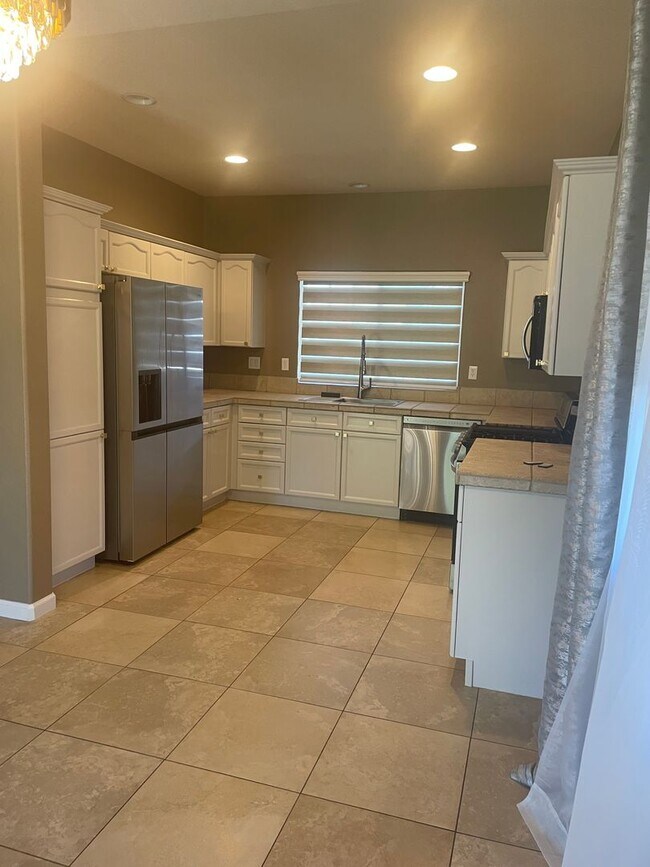 Foto del edificio - Double Diamond Ranch  Style Home For Rent