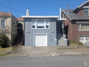 Building Photo - 2511 21st Ave