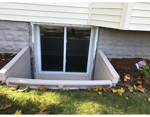 Building Photo - 73 Benefit St