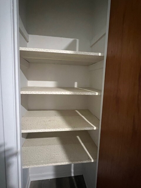 Foto del edificio - 3210 Orleans Dr