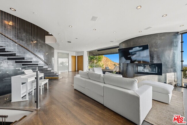Foto del edificio - 1738 Viewmont Dr